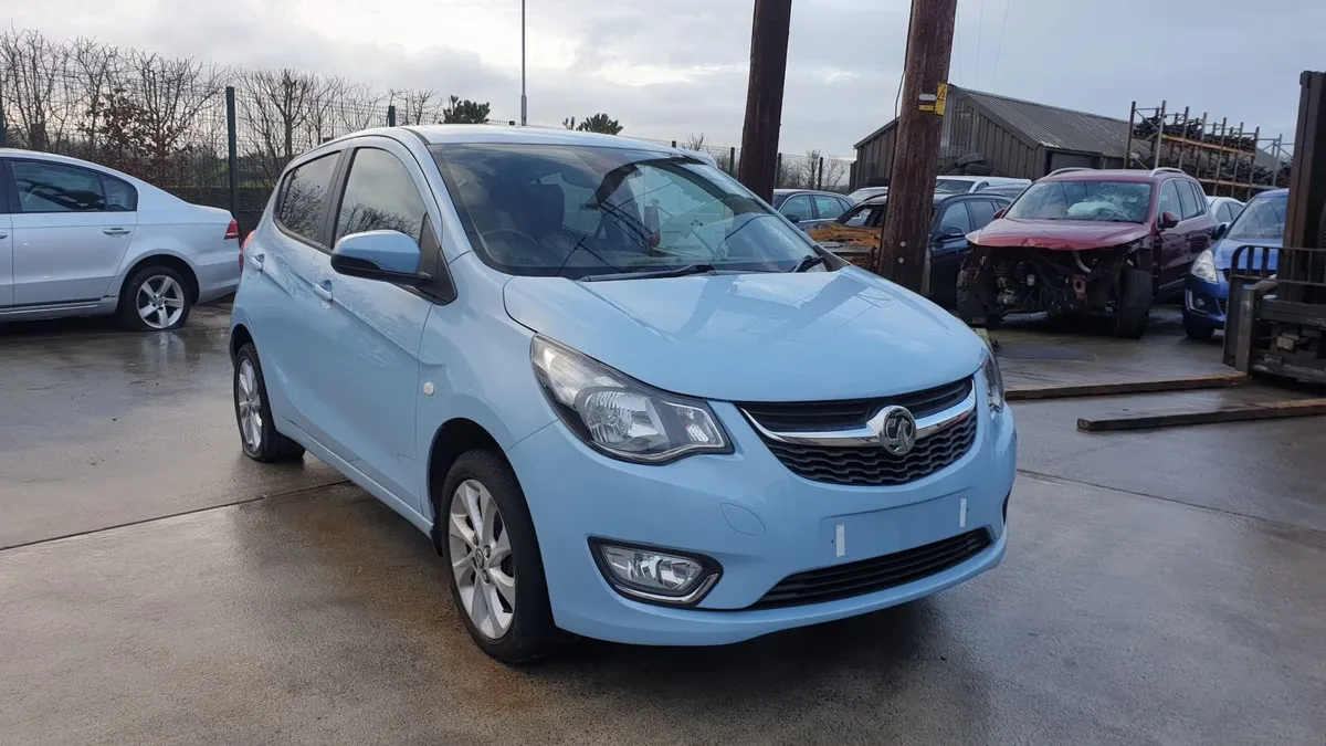 *For parts* Vauxhall Viva, 1.0 petrol 5 speed 2016 - Image 1