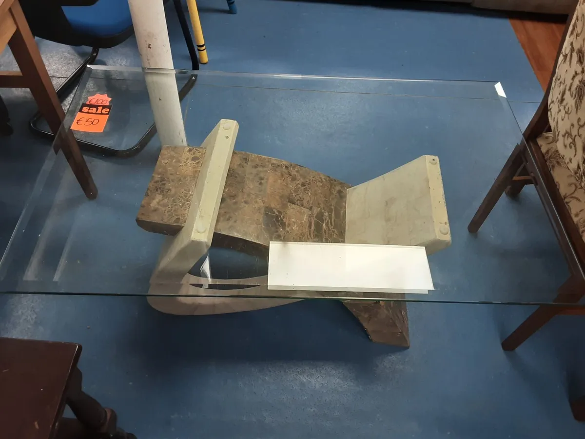 GLASS COFFEE TABLE - Image 1