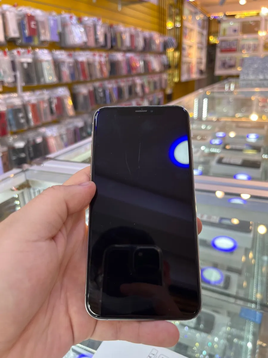 iPhone XS 1 year warranty and 256GB - Image 2