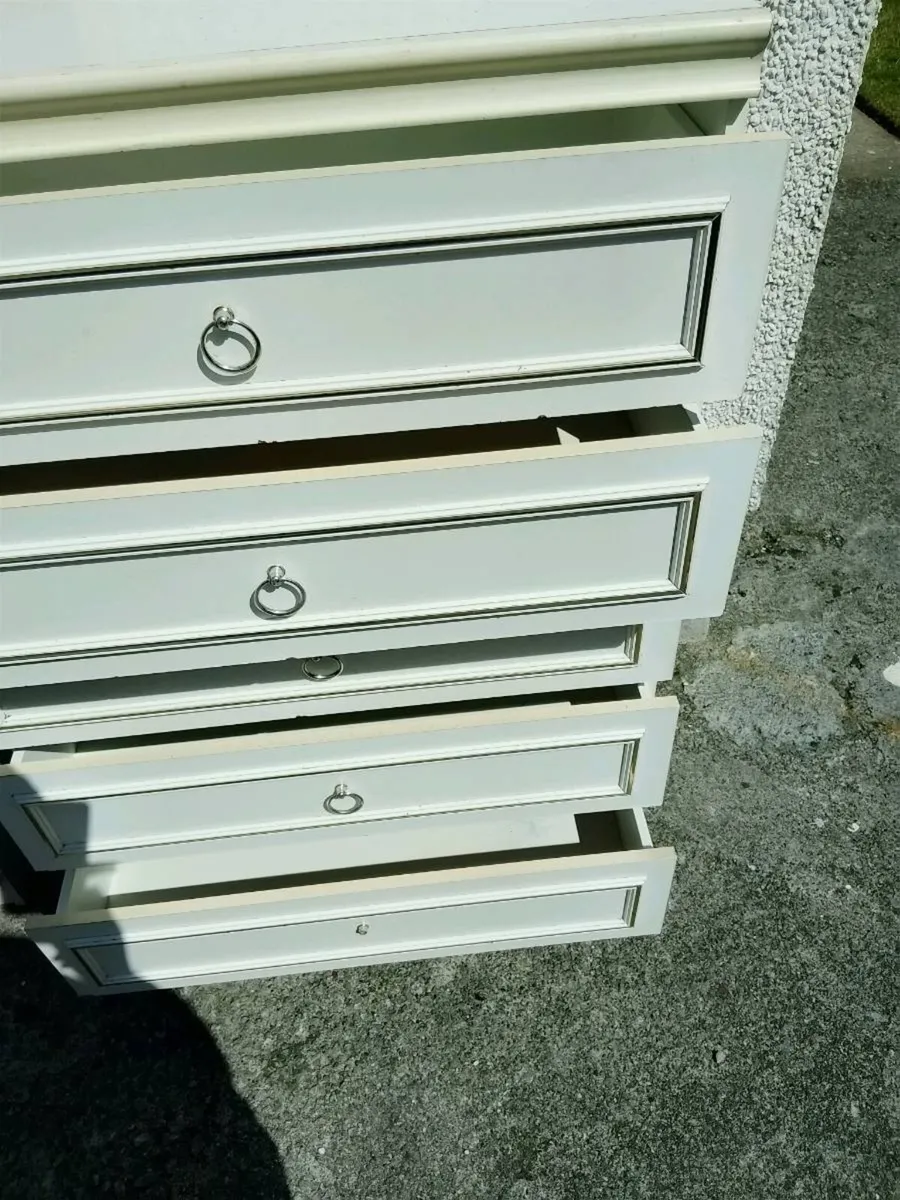 Two sets of drawers - Image 4