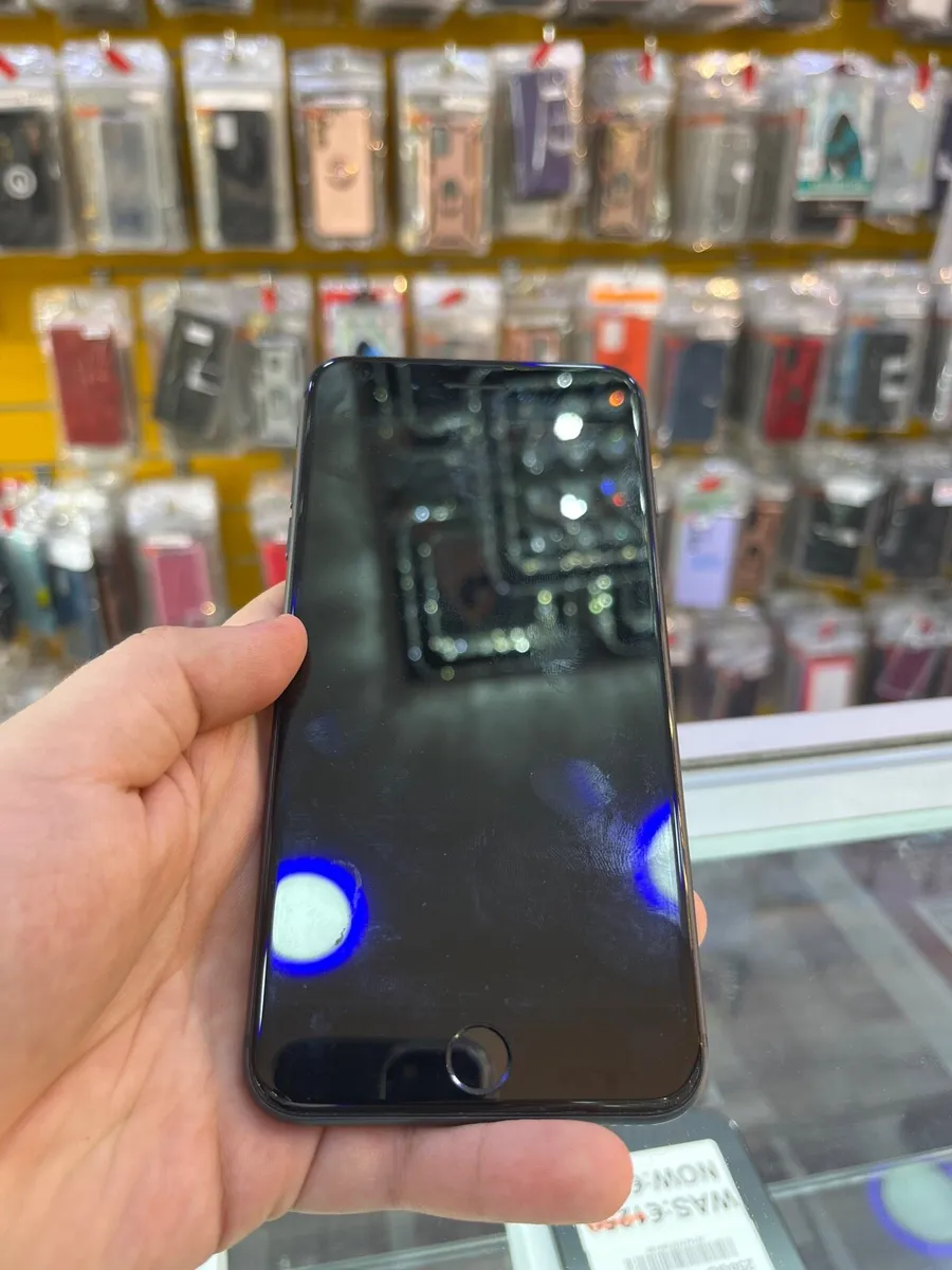 iPhone 8 Plus 1 year warranty 256GB - Image 2