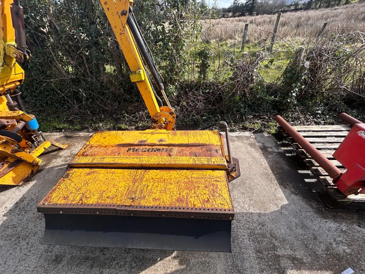 McConnel PA93 HedgeCutter - Image 3