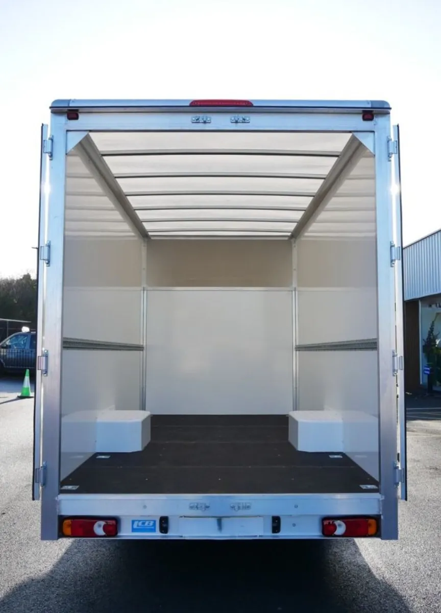2026 Renault Master Low Loader Van - Image 3