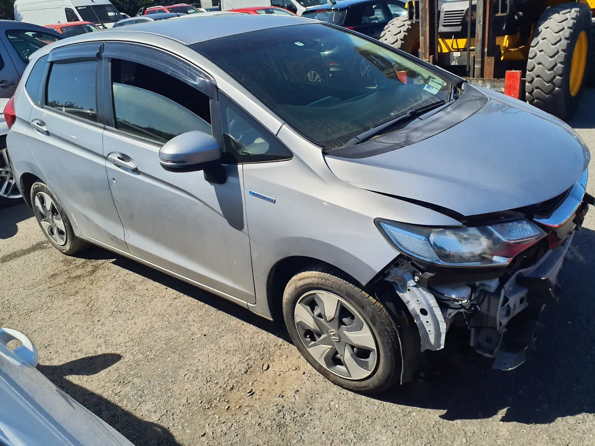 Honda Fit 2019 only 63,000 km - Image 4