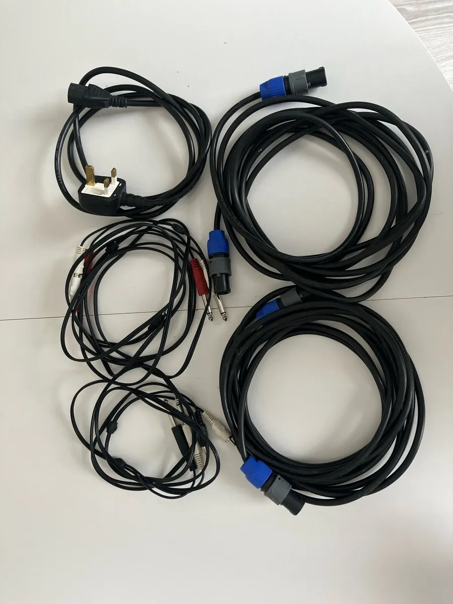 Speakers and amplifier - Image 4