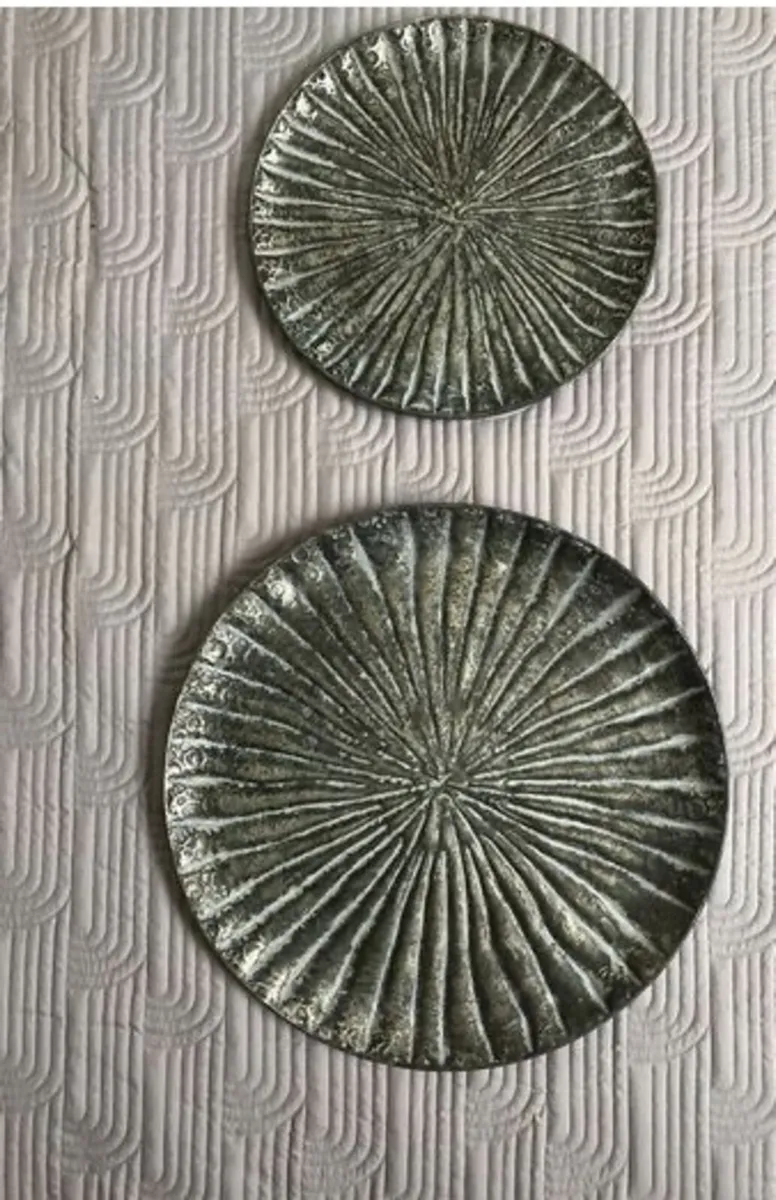 Decorative plates - Antique silver look - Image 2