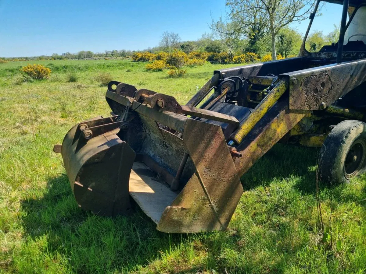 80's 3cx digger for export - Image 3