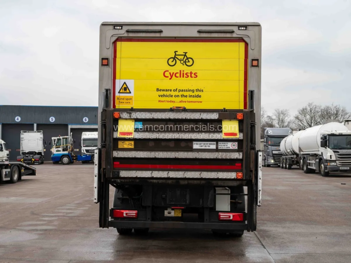 2017 SOLOMON TANDEM URBAN FRIDGE TRAILER - Image 3
