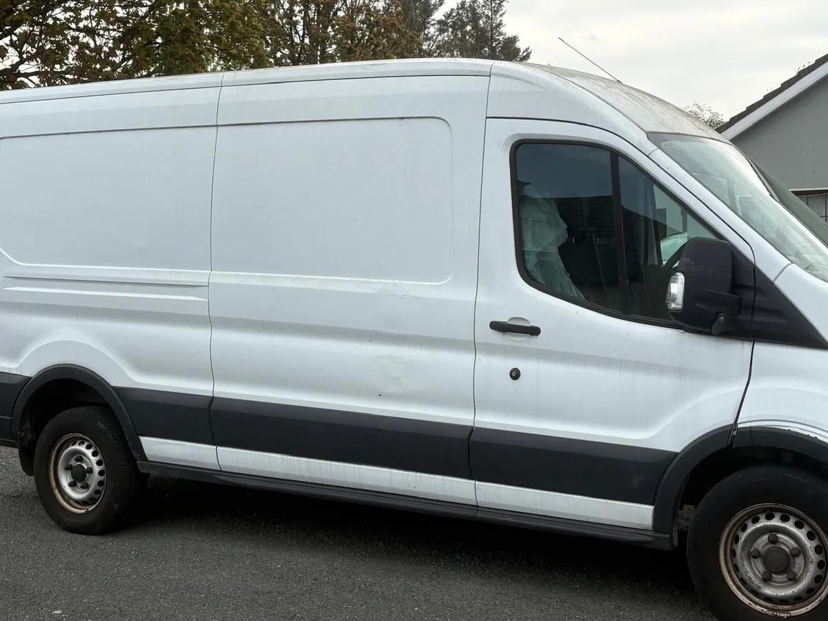 2019 Ford transit lwb only 180000km - Image 3