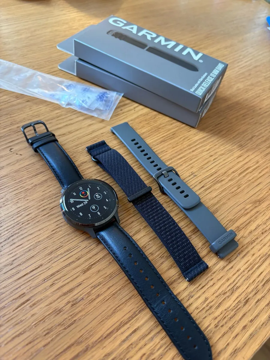Garmin Venu 3s SmartWatch with 3 strap and charger - Image 3