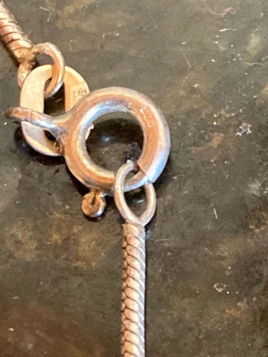 Sterling Silver pendant and chain - Image 4