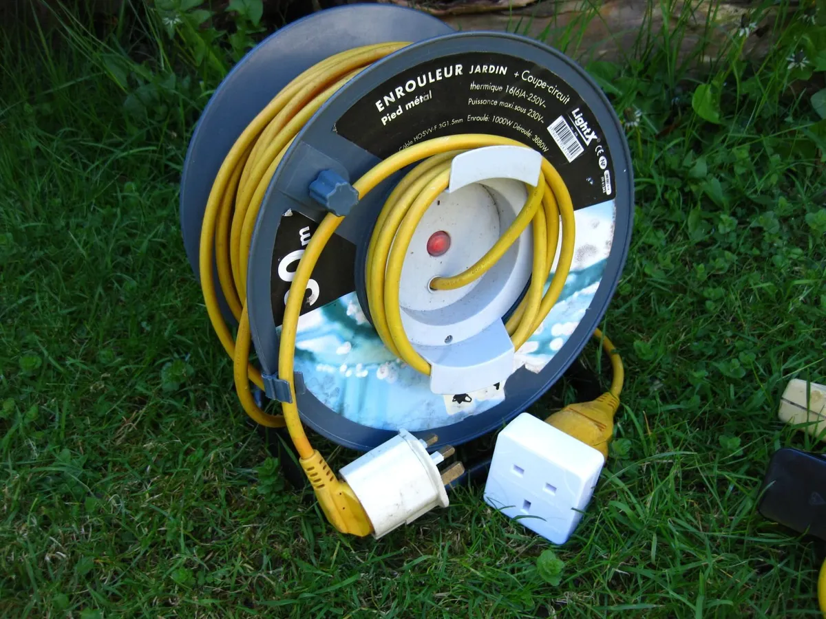 60 Meters 200 Feet / 3 Heavy Duty Extension Leads. - Image 3