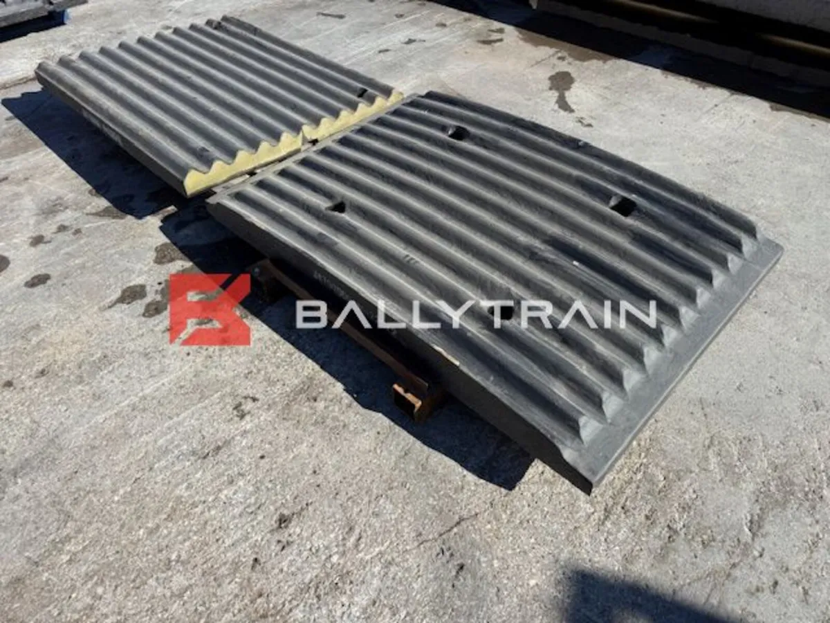Sandvik QJ341 Jaw Plates -Extec C12  Sandvik QJ340 - Image 3