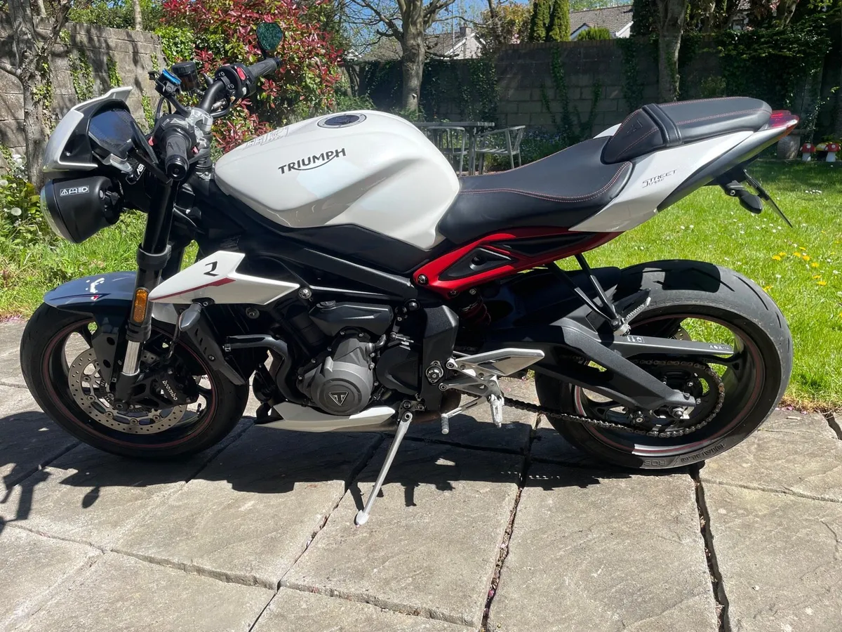 Triumph street triple 765R - Image 2