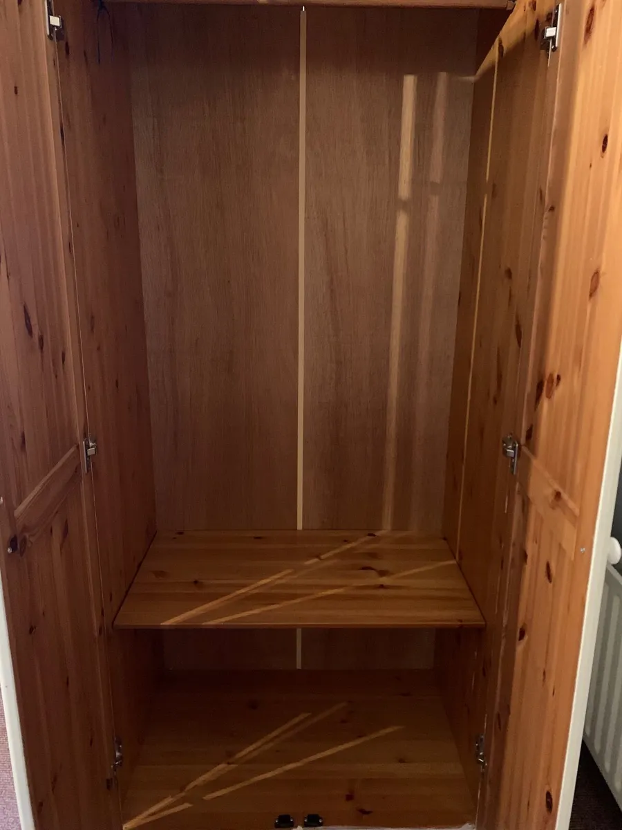 Wardrobe and chest of drawers - Image 4