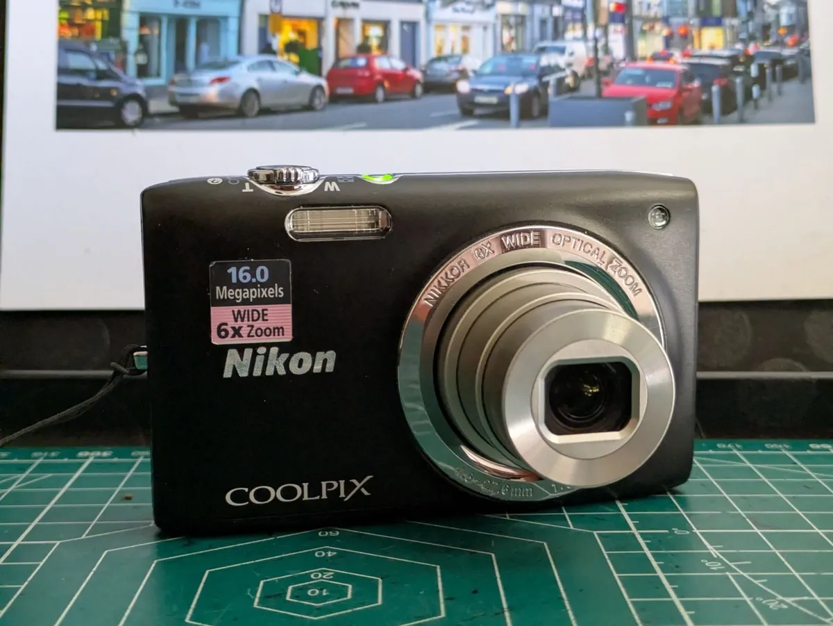 Nikon Coolpix S2700 16MP CCD🌈 digital compact 📸 - Image 1