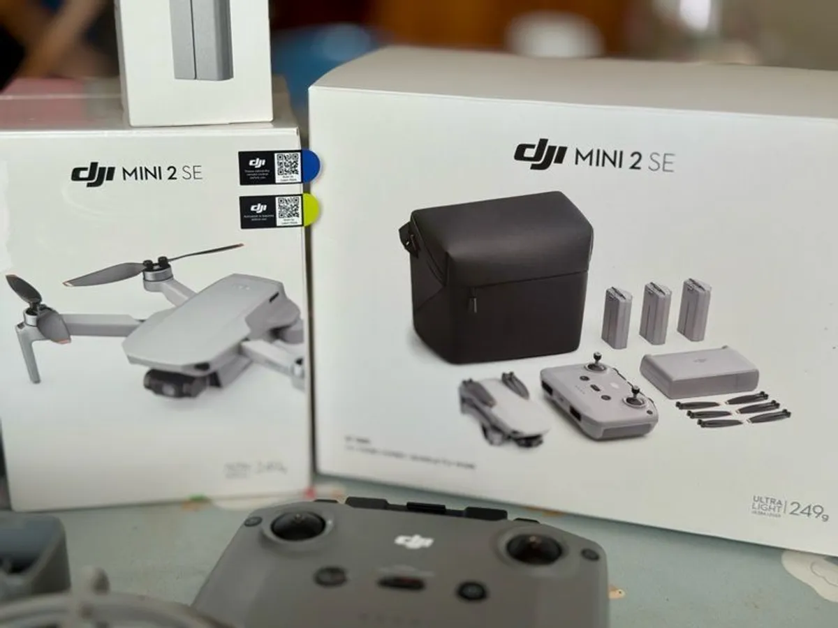 DJI Mini 2 SE drone bundle. (Fly more combo) - Image 3