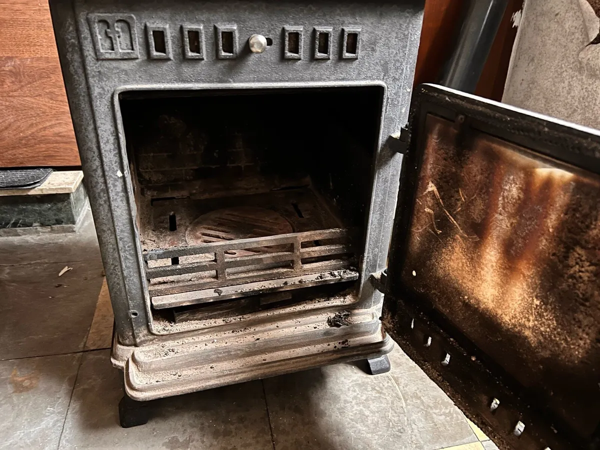 Stove - Image 2