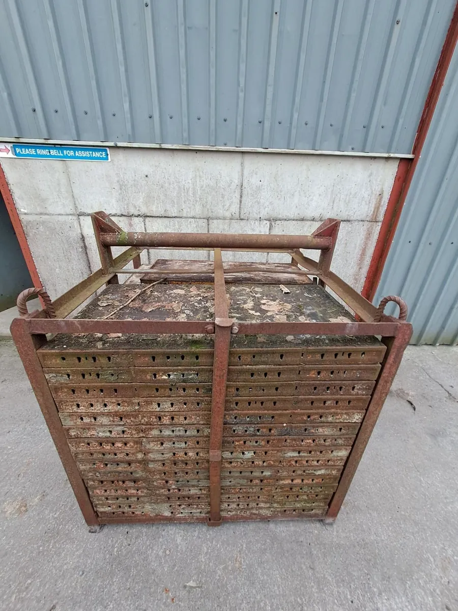 Shuttering - Image 4