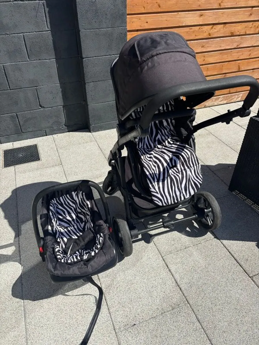 3 in 1 Savanna Travel System Pram - Image 1