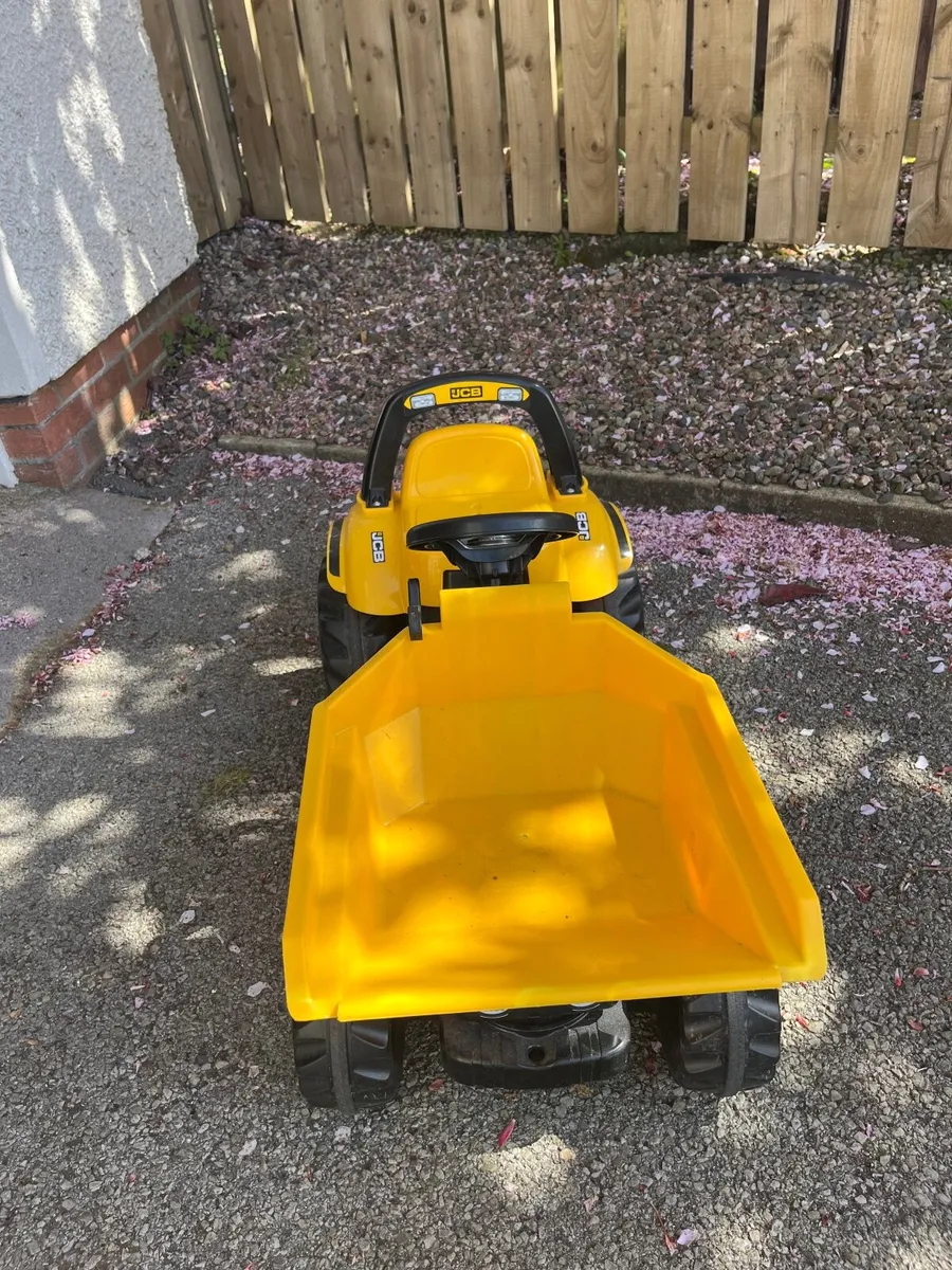 JCB ride on Dumper - Image 2