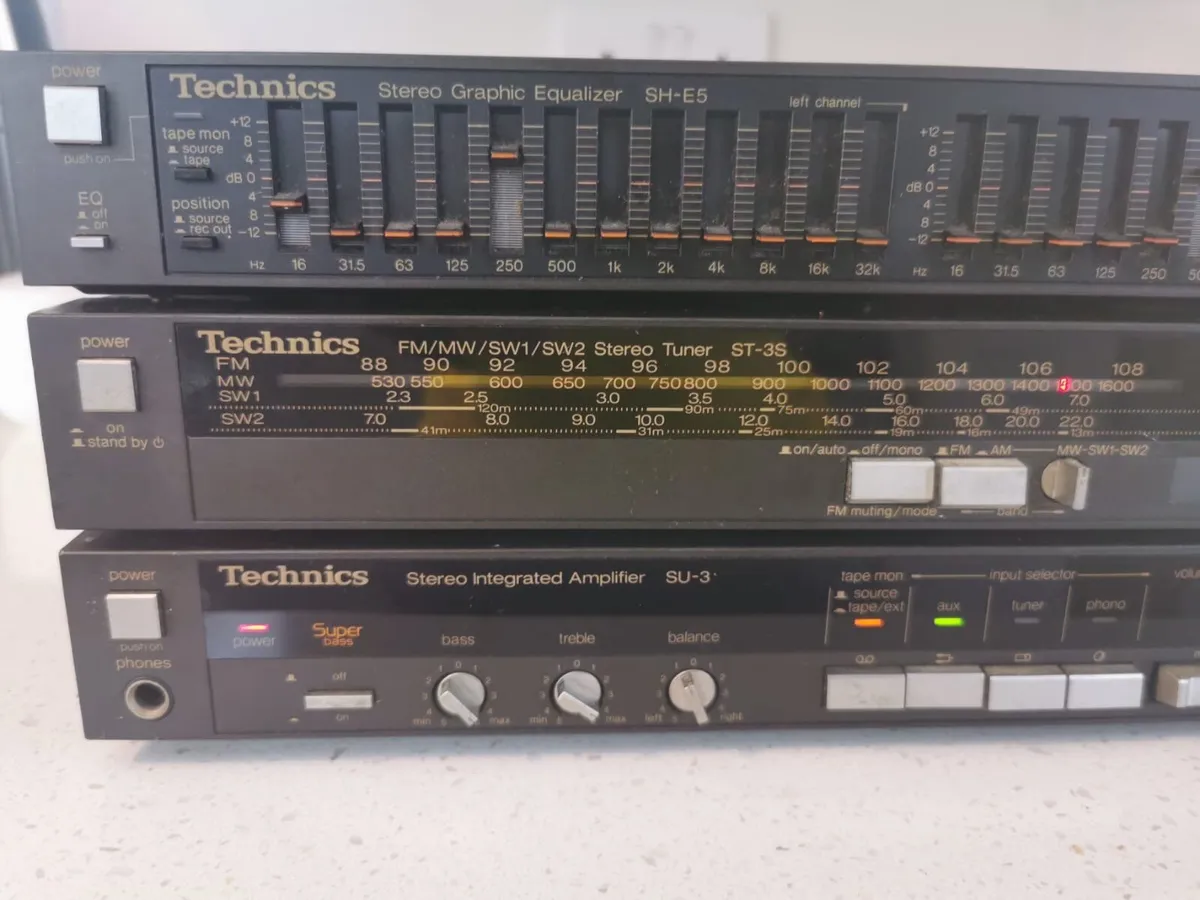 Technics Amp Tuner Graphic Equaliser - Image 3