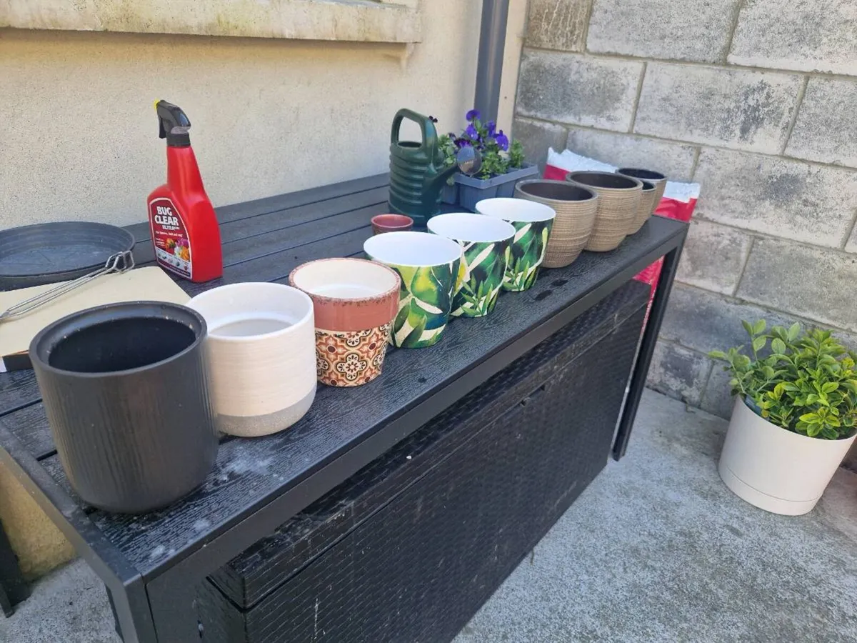 Ceramic Pots - Image 2