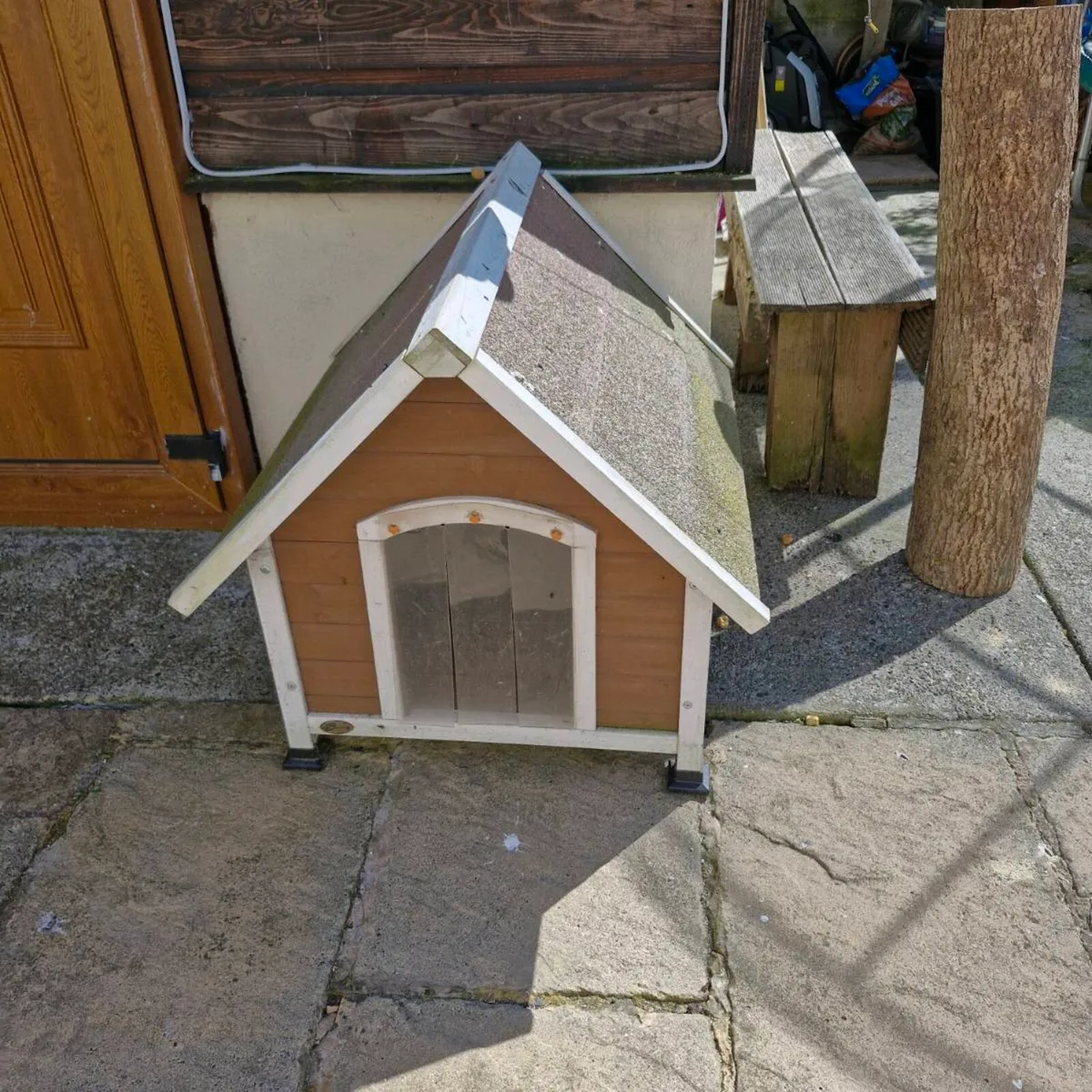 Small dogs kennel - Image 1
