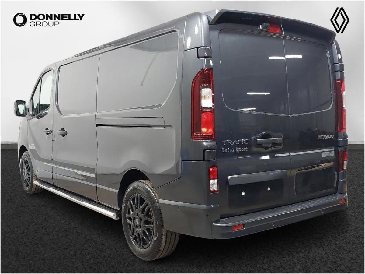 Renault Trafic Lwb Diesel Graphite Edition - Image 2