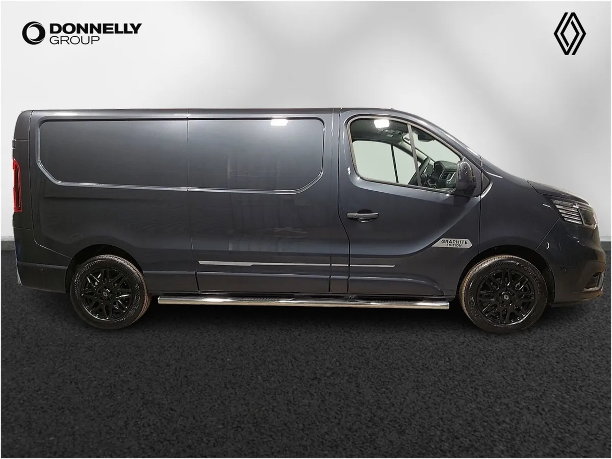 Renault Trafic Lwb Diesel Graphite Edition - Image 3