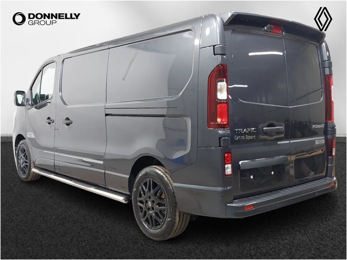 Renault Trafic Lwb Diesel Graphite Edition - Image 2