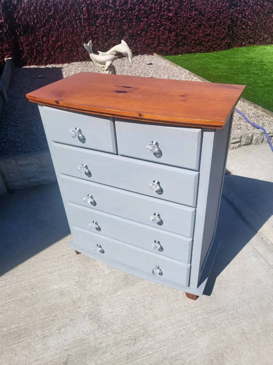 Chest of drawers - Image 2