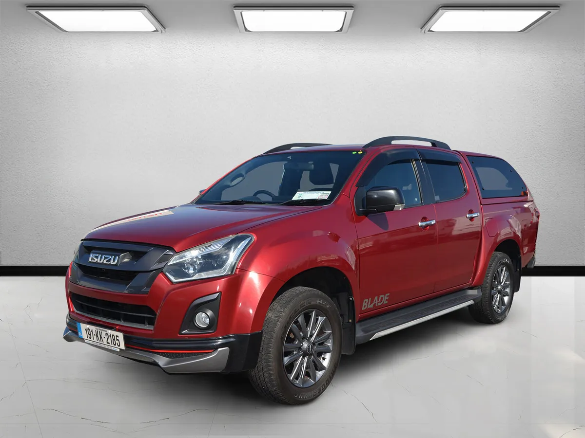 Isuzu D-Max Blade Auto with canopy - Image 3
