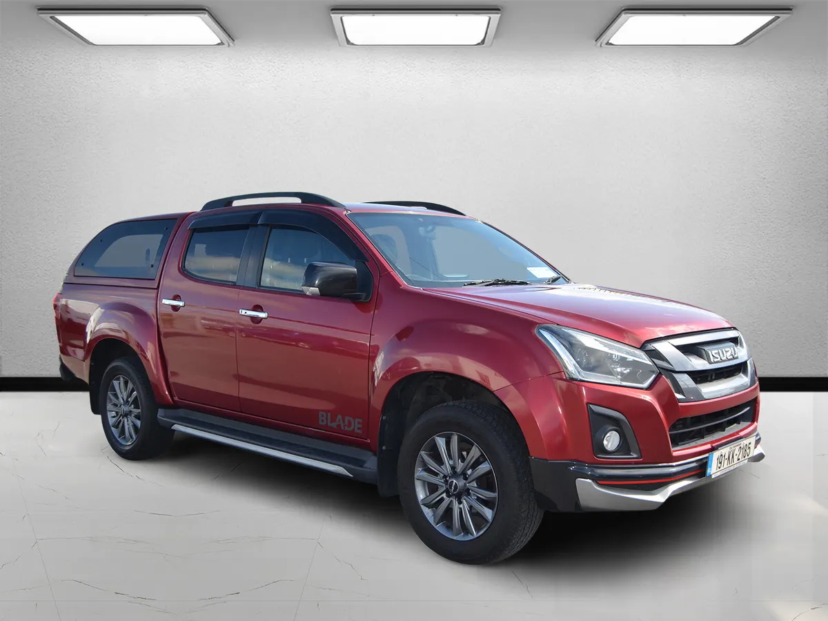 Isuzu D-Max Blade Auto with canopy - Image 1