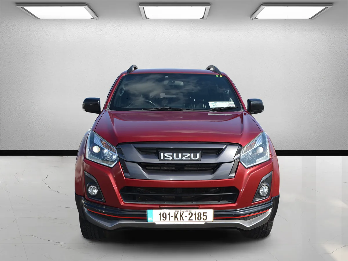 Isuzu D-Max Blade Auto with canopy - Image 2