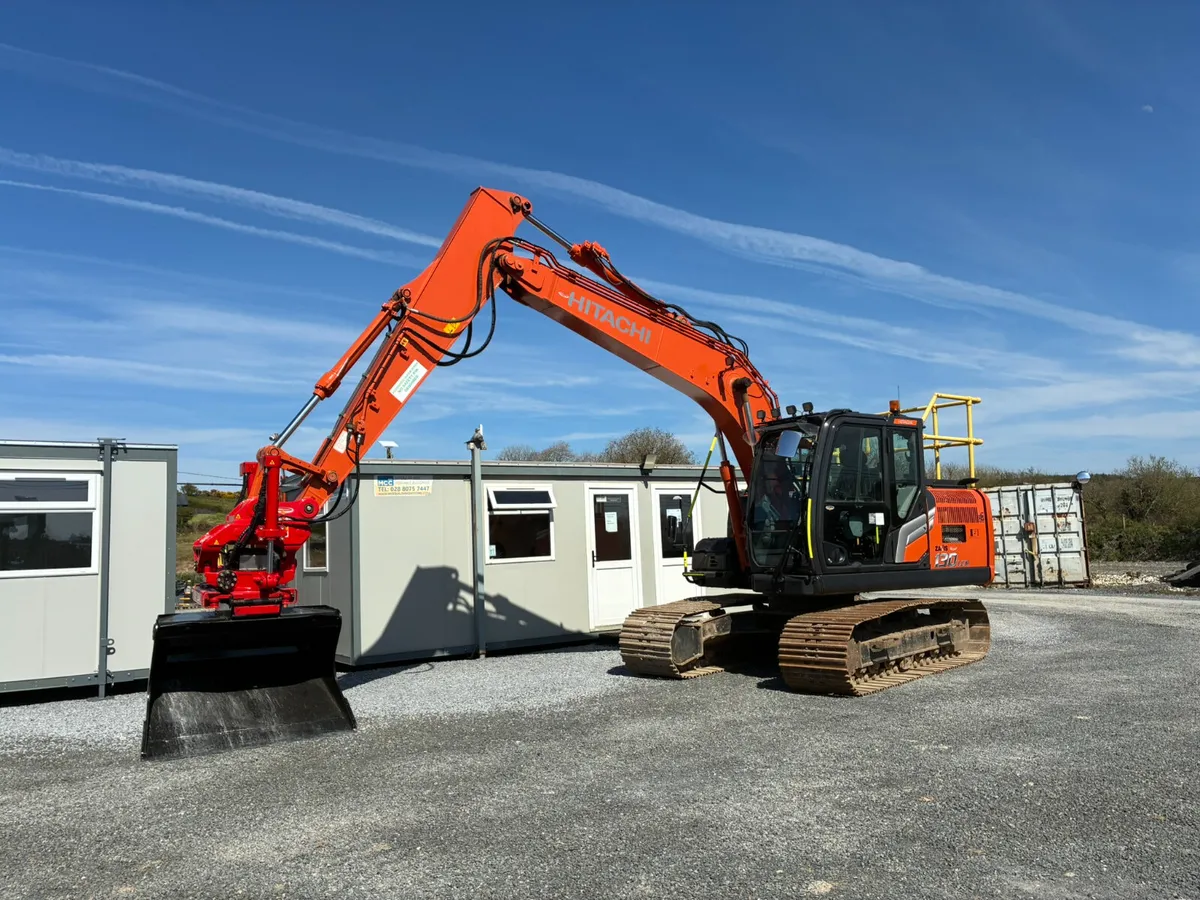 Hitachi ZX130LCN-7 - Image 2