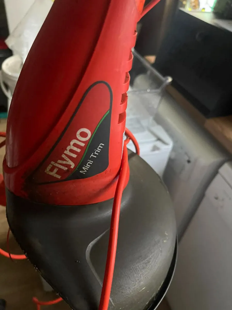 electric flymo mower and strimmer - Image 2