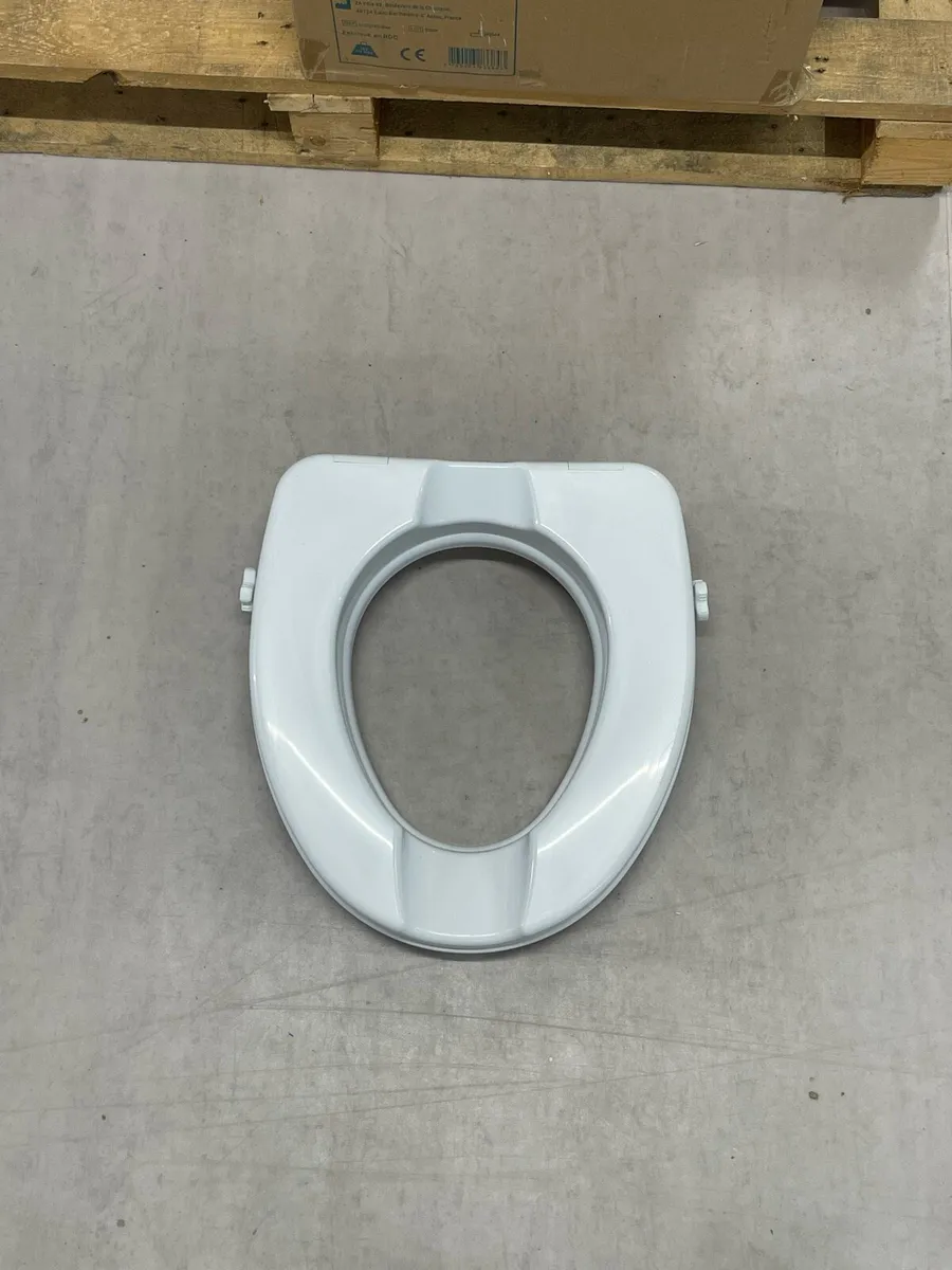 2 Inch King Raised Toilet Seat - Image 2