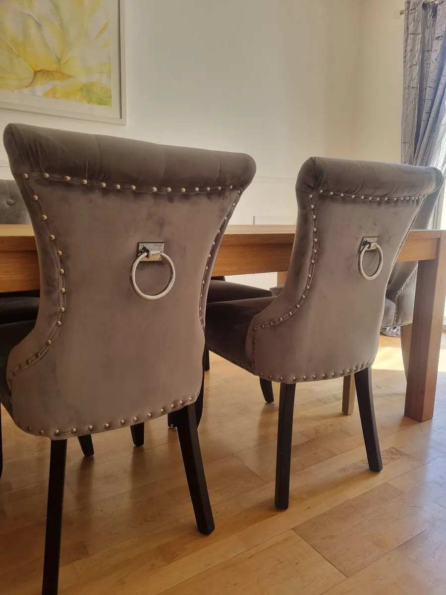 Dining Table & Chairs - Image 1