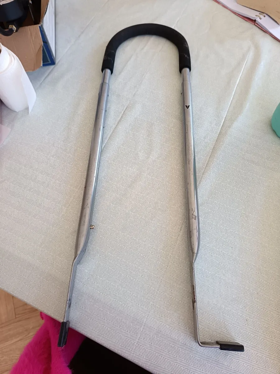 Bike stabiliser handle