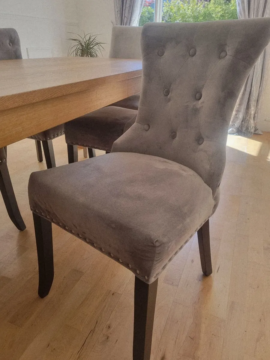 Dining Table & Chairs - Image 4