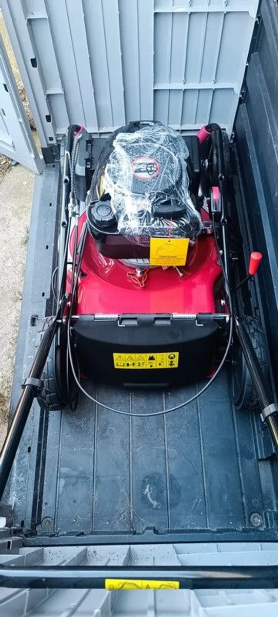 Lawnmower (brand New) - Image 2