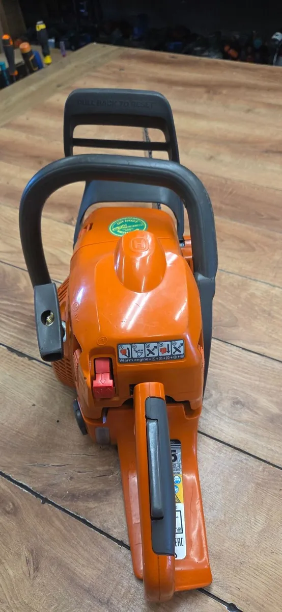 Husqvarna chainsaw - Image 4