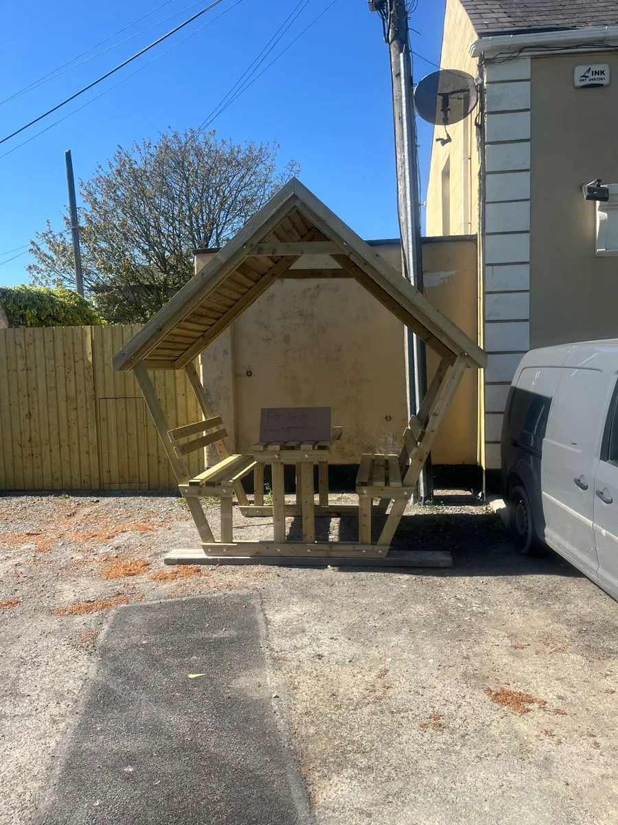 Picnic bench - Image 4