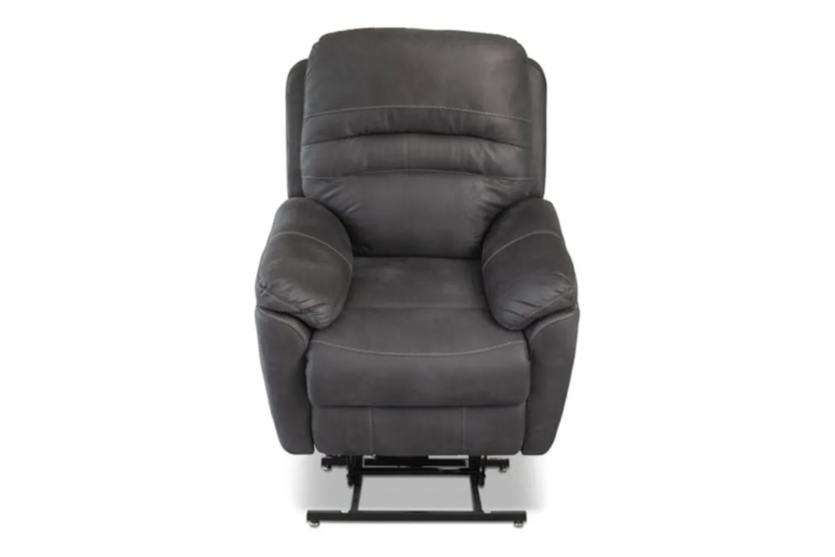 Brand new latie lift and rise electric chair