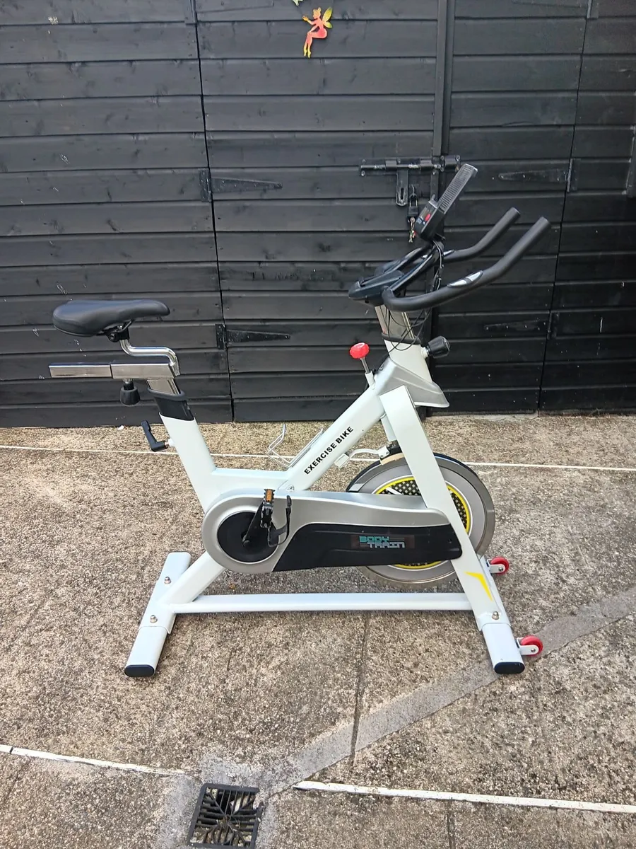 Exercise bike - Image 2