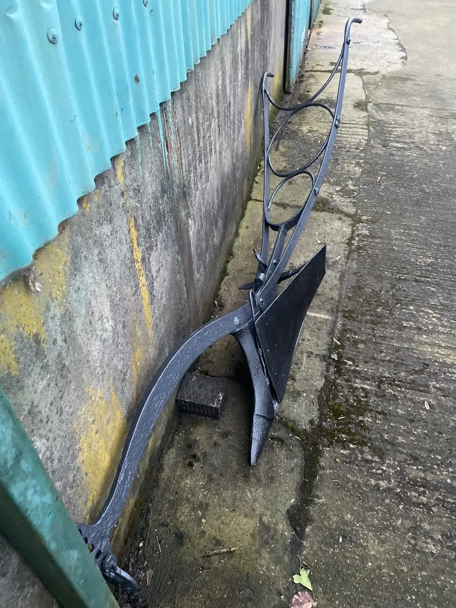 Vintage garden display - Image 4