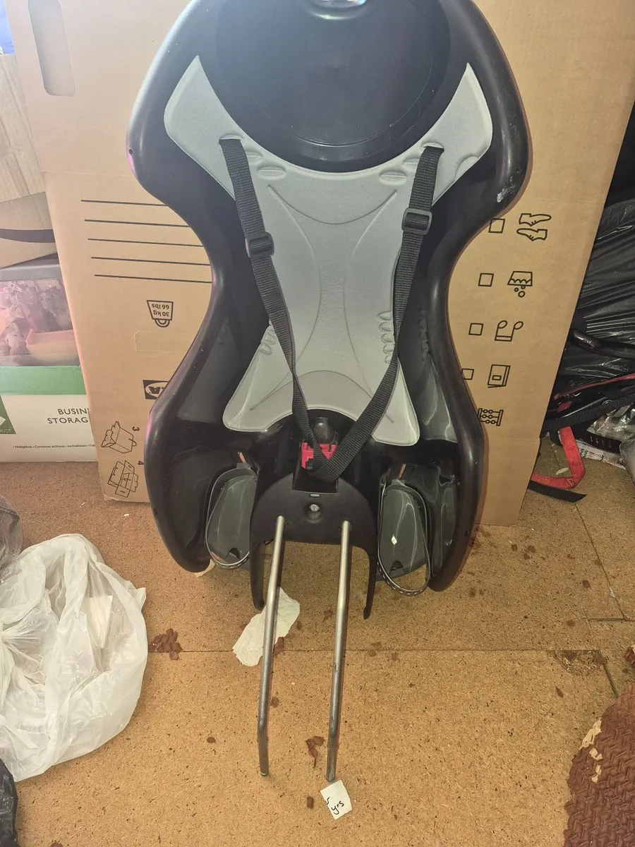 Child bike seat - Image 1