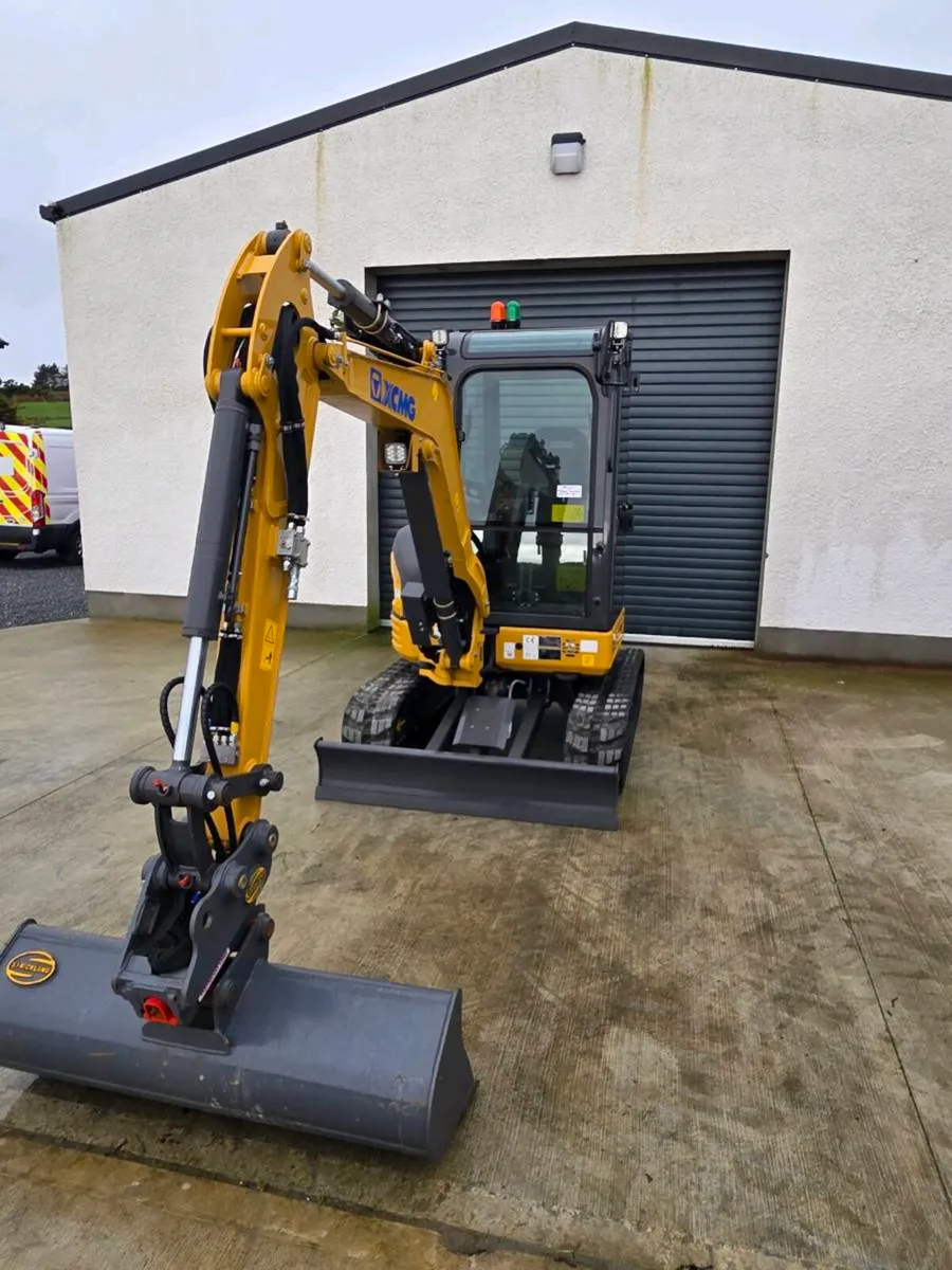 🟡New XCMG XE27E🟡 - Image 3