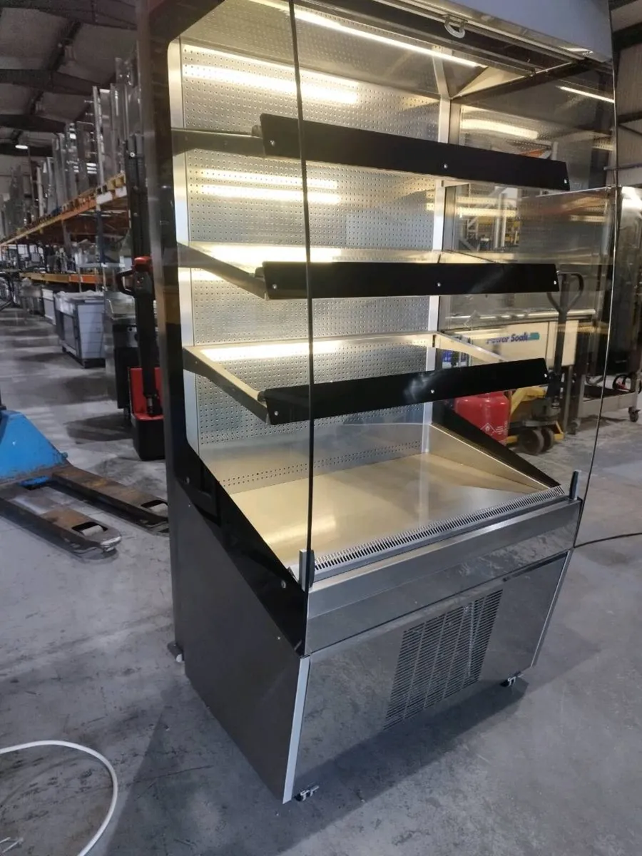 Grab and go display - Image 1